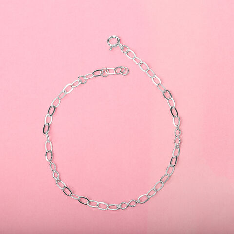 Sleek Chain Silver Anklet