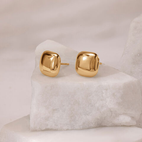 Square Sensation 18KT Gold Stud Earrings