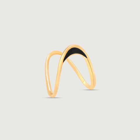 Wavy Minimalist Gold Ring