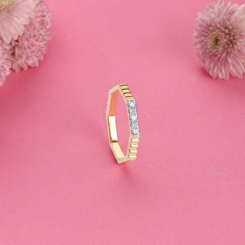 Edged Brilliance Diamond Ring
