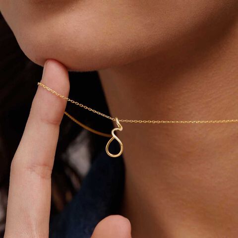 Serene Loop Gold Necklace