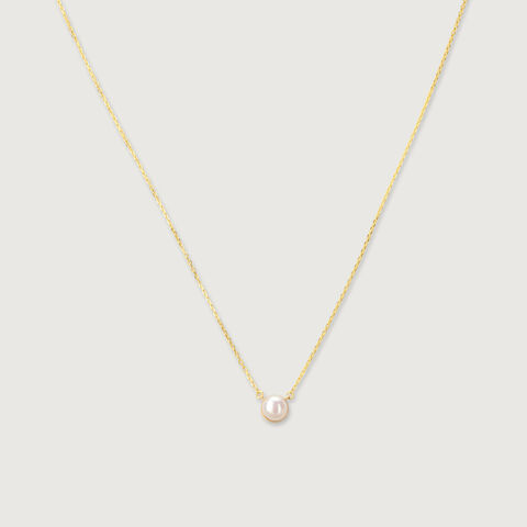 Dreamy Halo Pearl Necklace