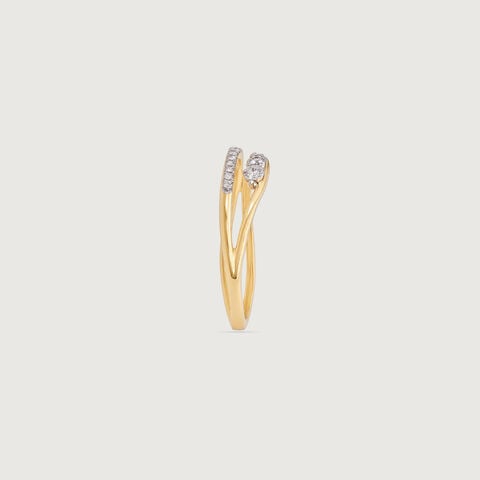 Gentle Rhythm Diamond Ring