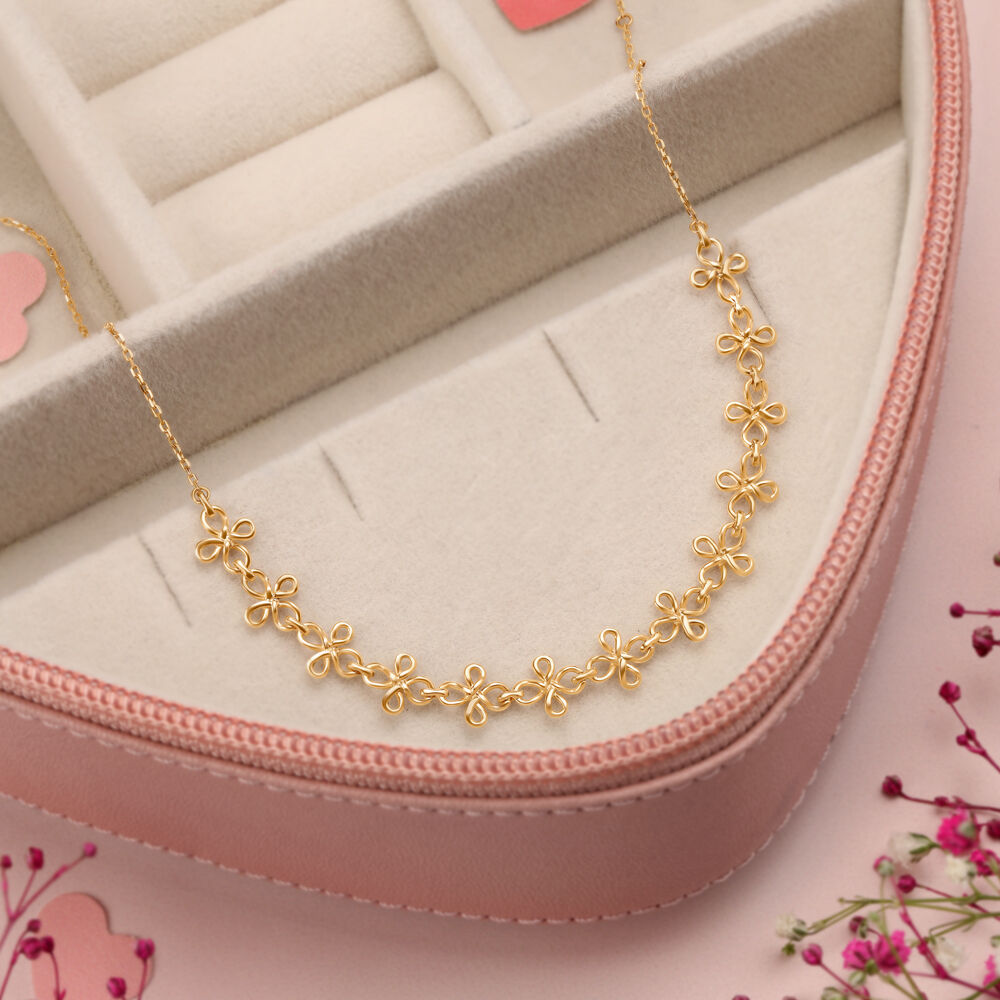 Necklace Shop Trendy Gold Diamond Necklace for Women Online