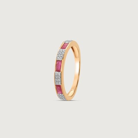 Crimson Rhythm Diamond Ring
