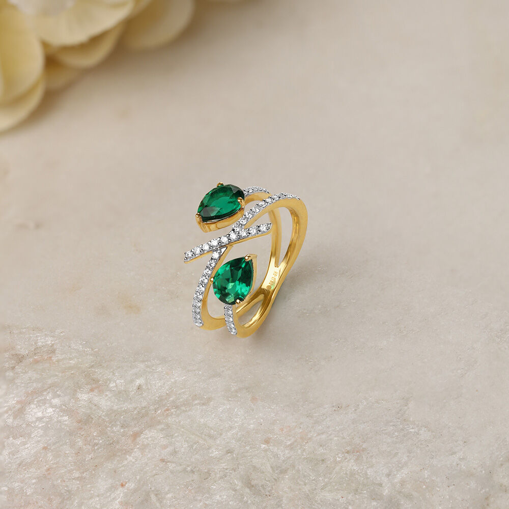 Verdant Vista 14KT Emerald Diamond Ring