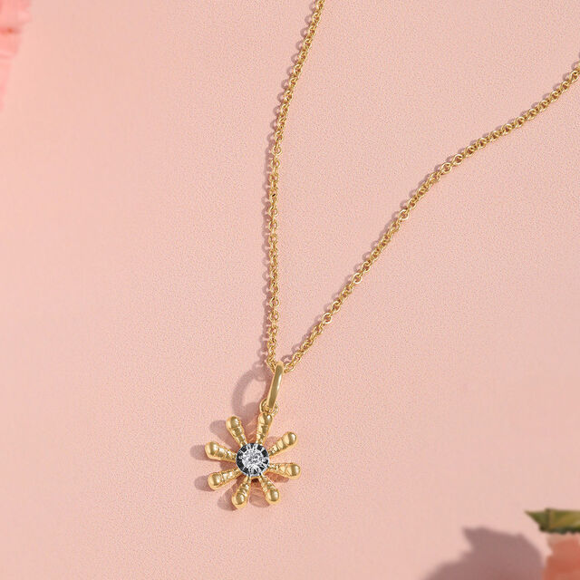 Springtime Daisy Diamond Pendant,,hi-res image number null