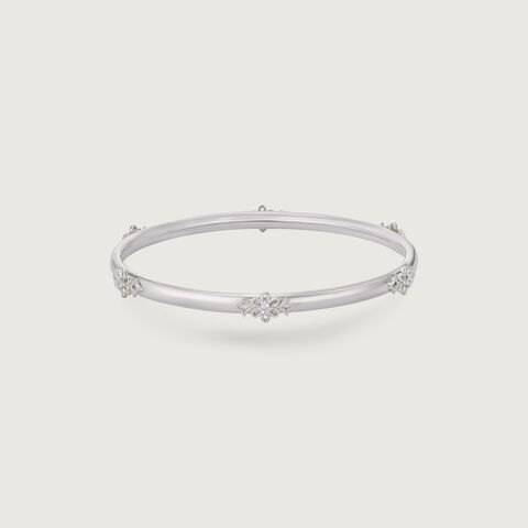 Elegant Fleur Silver Bangle
