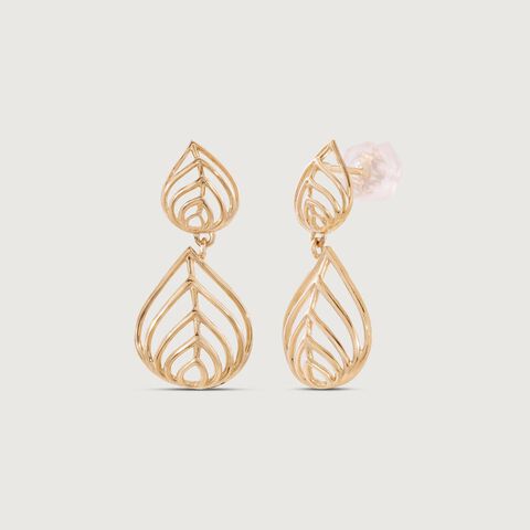 Elegant Flow Gold Drop Earrings