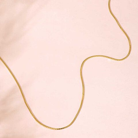 Minimal Sleek Gold Chain
