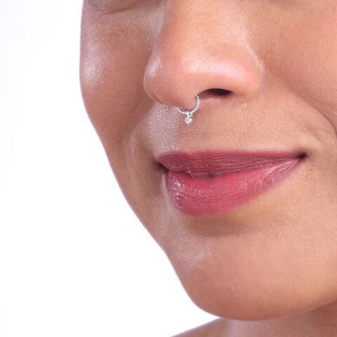 Radiant Twist Silver Septum Ring
