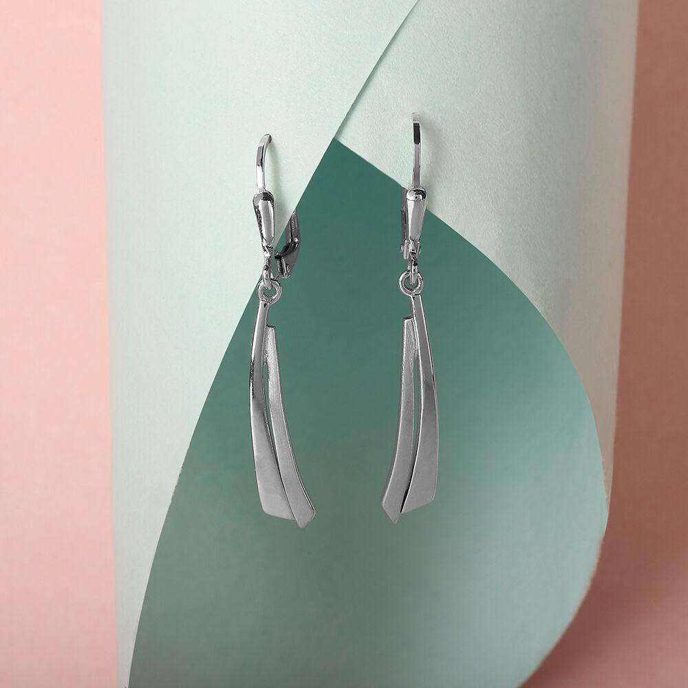 Silver hoop earrings tanishq discount