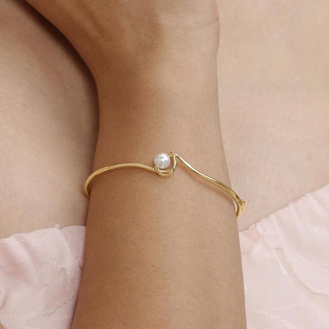 Aura Knot Pearl Bangle,,hi-res image number null