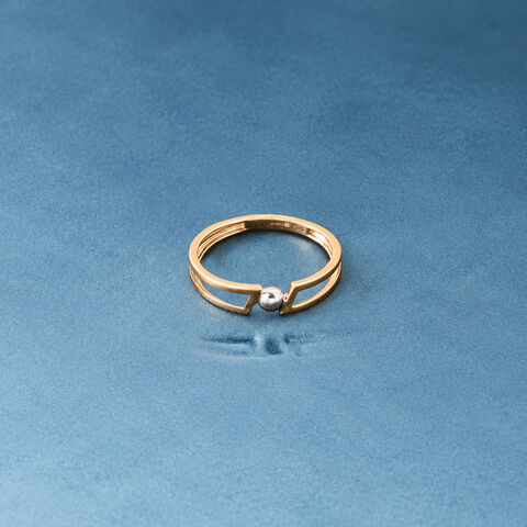 Dynamic Twisted Gold Ring