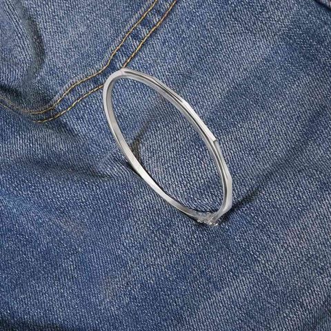 Minimal Gleam Silver Bangle