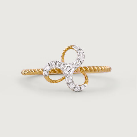 Interconnected Elegance Gold & Diamond Finger Ring