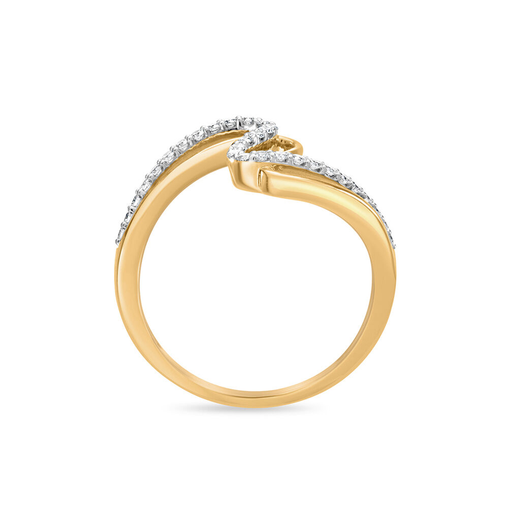 18KT Yellow Gold Curved Diamond Ring