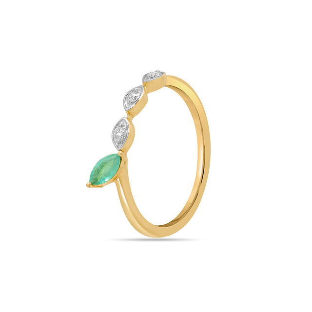 14KT Yellow Gold Spellbound Whispers Emerald Finger Ring,,hi-res view 3
