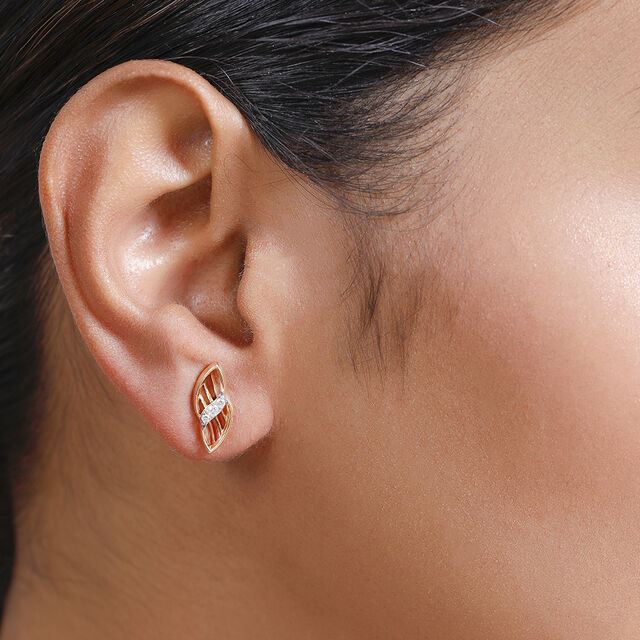 14KT Yellow Gold Gleaming Elegance Diamond Stud Earrings,,hi-res image number null