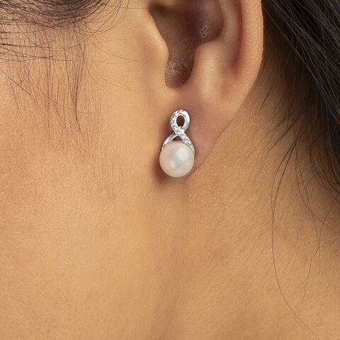 Trendy Pearl Silver Drops Earrings
