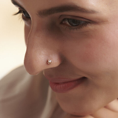 Delicate Luminous Diamond Nose Pin