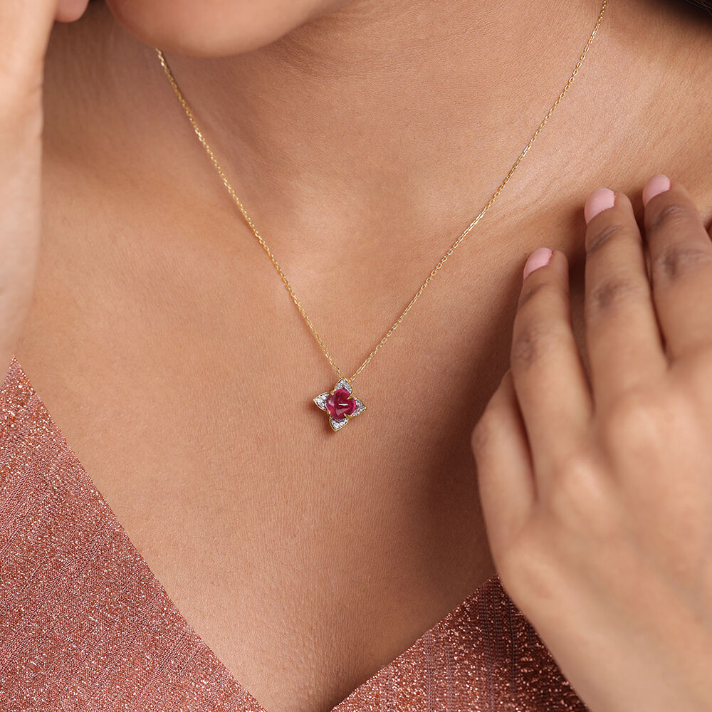 Tanishq diamond discount pendant with chain