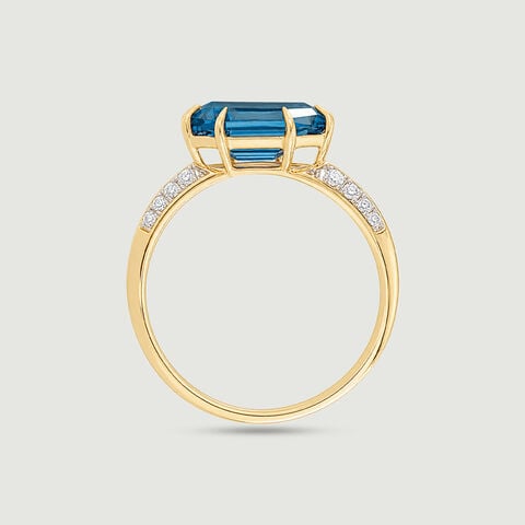 Striking Illuminated Topaz Gold Ring