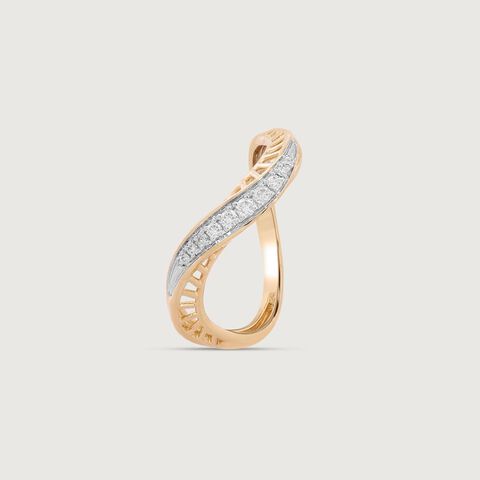 Timeless Twist Diamond Ring