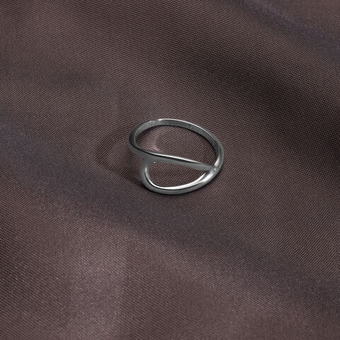 Fluid Minimal Silver Ring