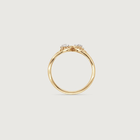 Fluid Harmony Diamond Ring