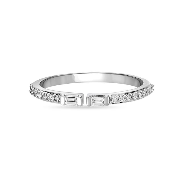 18kt Sophisticated White Gold Diamond Ring,,hi-res image number null