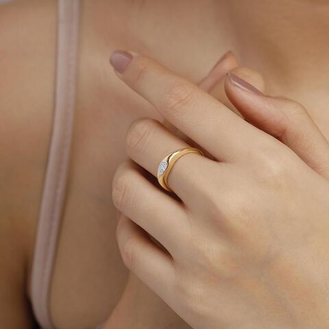 Oval Whisper Diamond Ring