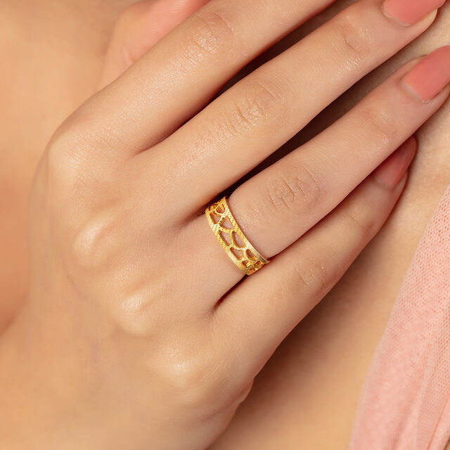 Bold Cut Gold Finger Ring,,hi-res image number null