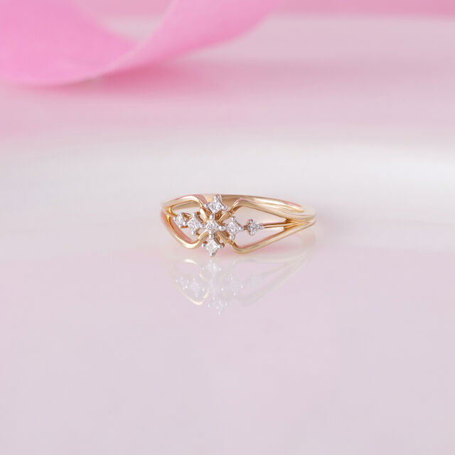 Dazzling Blend Gold & Diamond Finger Ring,,hi-res image number null