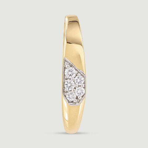 Sharp Geometric Diamond Ring