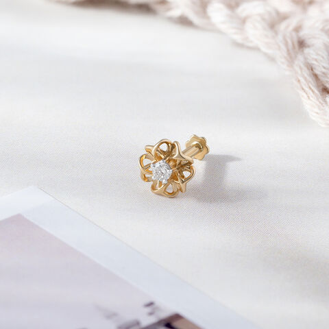 Crochet Charm Gold and Diamond Nose Pin