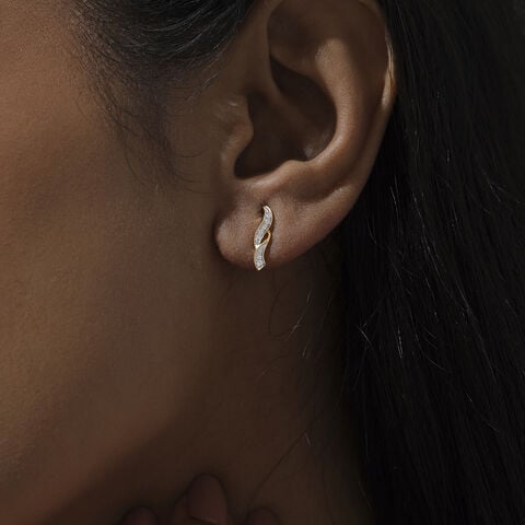 Flowing Whisper Diamond Stud Earrings