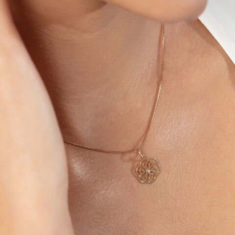 Elegant Floral Gold & Diamond Pendant