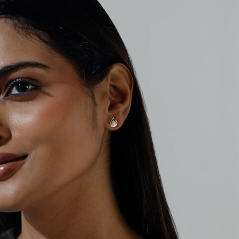 Opulent Fluid Diamond Platinum Gold Stud Earrings