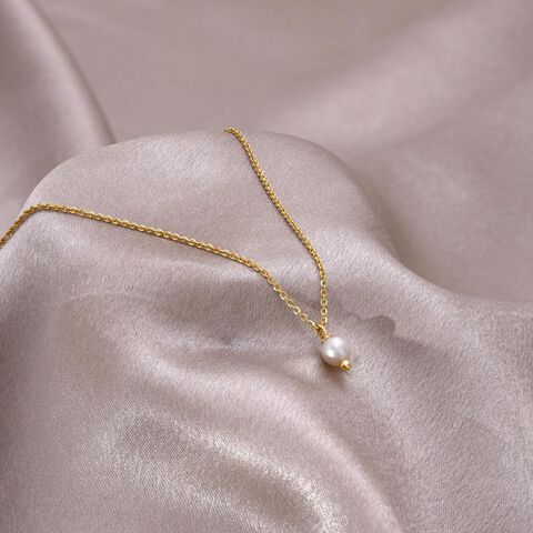 Stellar Loop Pearl Necklace