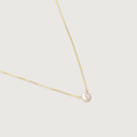 Dreamy Halo Pearl Necklace