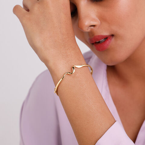 Fluid Sculpted Gold Bangle