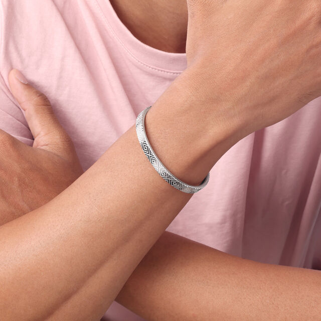 Geometric Pattern Silver Kada,,hi-res image number null