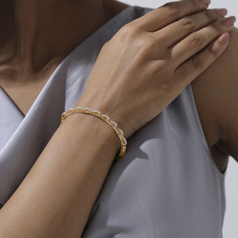 Looped Harmony Diamond Bangle