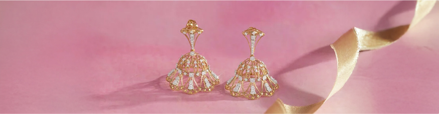 Gilded Lippan Gold & Diamond Jhumka