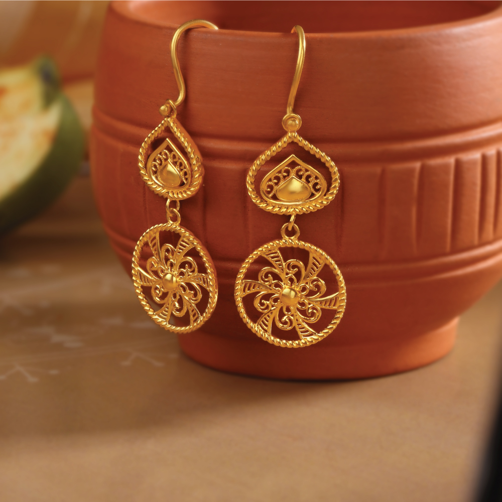 Buy Trendy Fine Gold & Diamond Jewellery for Women Online | Mia by Tanishq