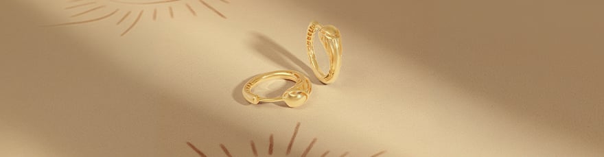 Sleek Radiant Gold Hoop Earrings