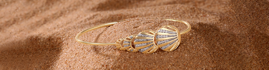 Radiant Shell Diamond Bangle