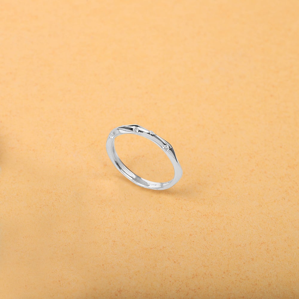 Gleam Loop Silver Ring