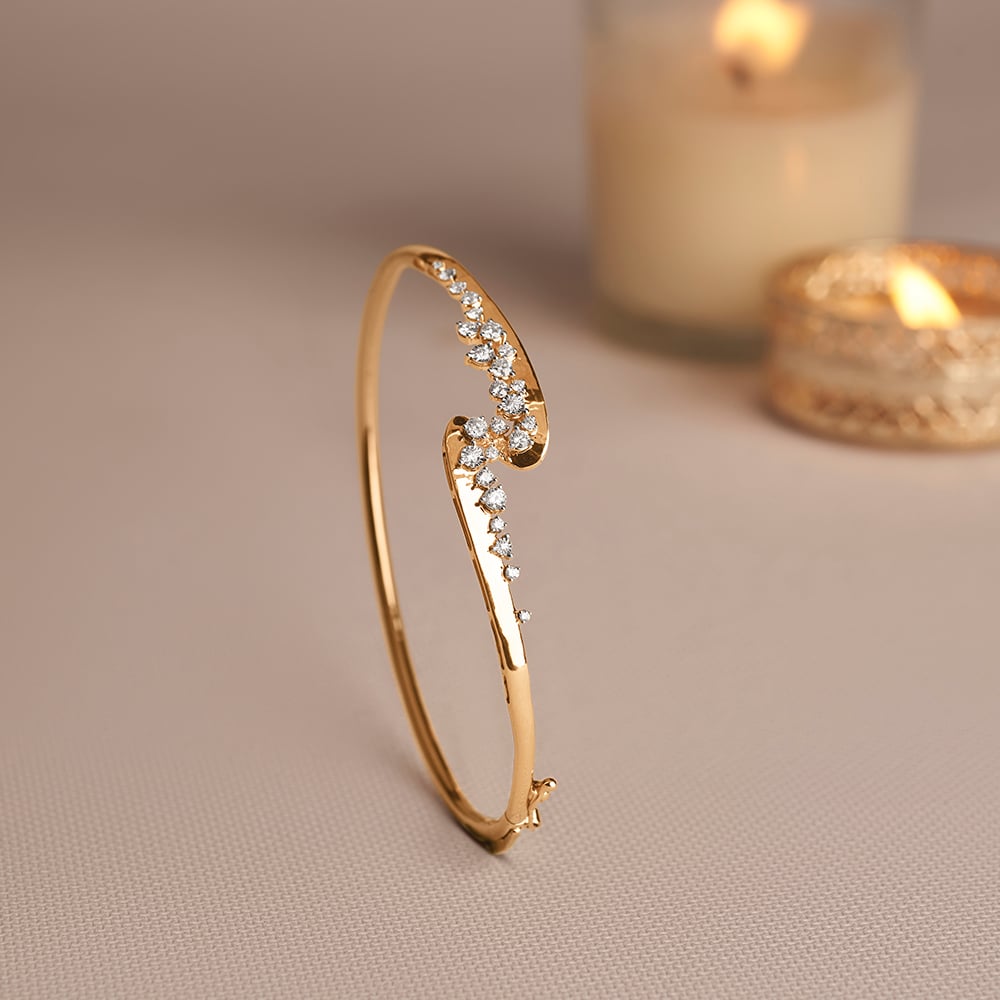 Fluid Shimmering Diamond Bangle